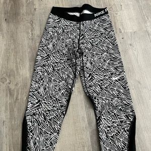 Nike Pro Cropped Legging